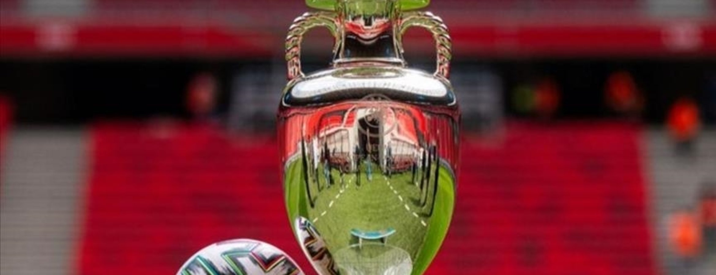 EURO 2028’de açılış maçına Cardiff, finale Londra ev sahipliği yapacak