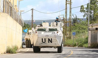 Israeli army fires warning shots at UN peacekeepers in southern Lebanon