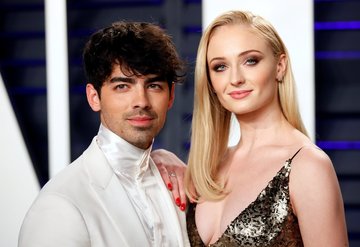 Sophie Turner İkinci Çocuğuna Hamile