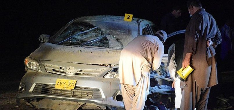 4 POLICE KILLED IN SOUTHWEST PAKISTAN BOMB BLAST