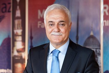 Tebliğ peşinde bir ömür - Kimdir
