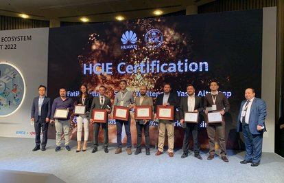 ahrefindexhuaweiclasstkktLnktargetblankHuaweiaİşOrtaklarıZirvesindebirliktebüyümevurgusu