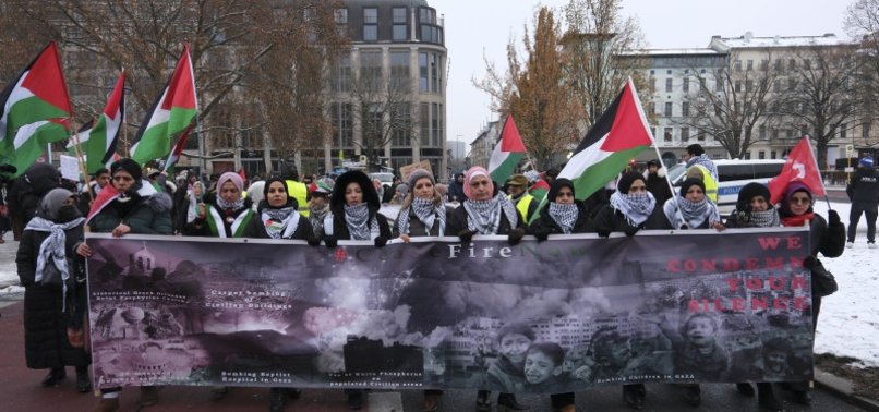 THOUSANDS TAKE TO STREETS ACROSS GERMANY TO HOLD PRO-PALESTINIAN DEMONSTRATIONS
