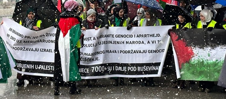 Bosna Hersek’in başkenti Saraybosna’da Filistin’e destek yürüyüşü düzenlendi