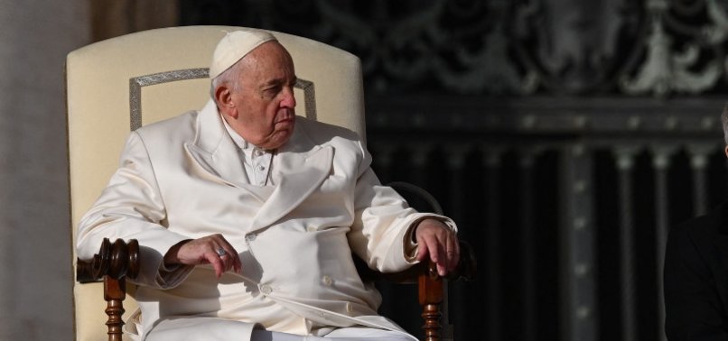 POPE TIGHTENS OVERSIGHT OF VATICAN-LINKED FOUNDATIONS