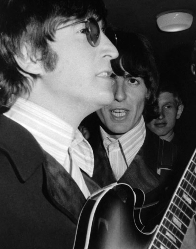 KATİLİ HAYRAN MI, TETİKÇİ Mİ?