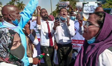 Doctors, health workers protest against security forces' violence at Sudan hospitals