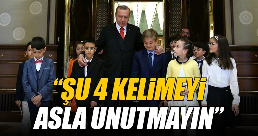 Cumhurbaşkanı Erdoğan Külliye’de çocuklara hitap etti.