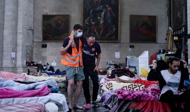 Hundreds of ‘undocumented’ migrants continue hunger strike in Belgium