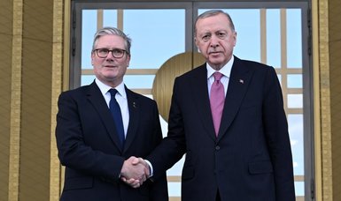Erdogan, Starmer discuss global issues in call