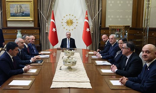 Erdoğan meets Polish security chief, Romanian security adviser