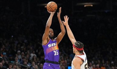 Phoenix Suns withstand Nuggets' rally for 4th straight win