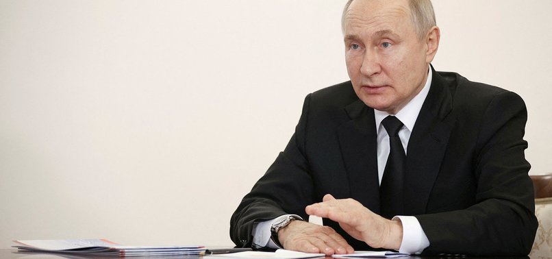 RUSSIAS PUTIN SAYS POSITIVE DYNAMIC IN MILITARY OPERATION IN UKRAINE