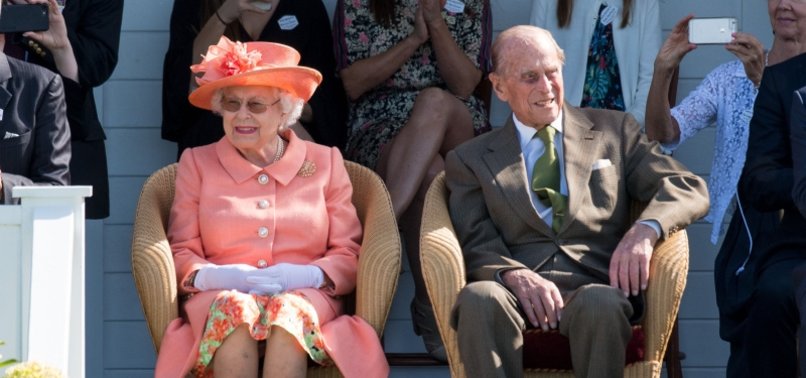 BRITAINS PRINCE PHILIP, QUEENS HUSBAND, IN CAR ACCIDENT