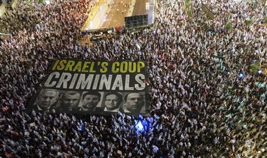 Israelis continue to protest judicial overhaul for 32nd straight week