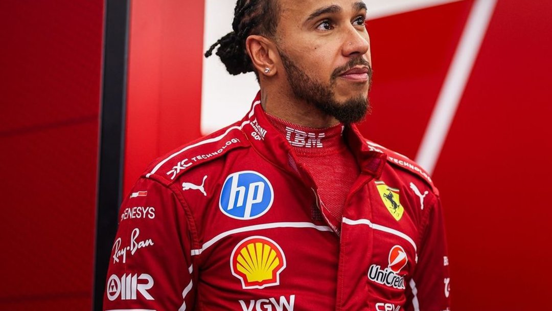 LEWIS HAMILTON: GÖZÜMÜZÜN ÖNÜNDE İNSANLIK YIKILIYOR