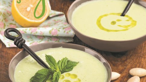 Çiğ Badem Çorbası Tarifi
