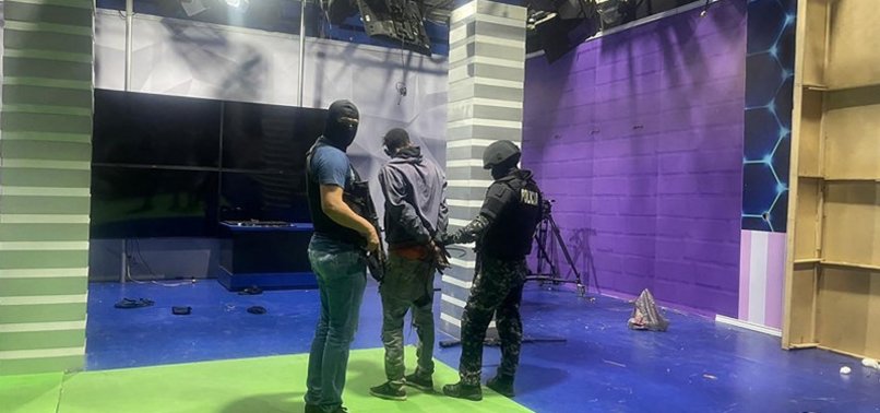 ARMED MEN ENTER TELEVISION CHANNEL IN ECUADOR DURING LIVE BROADCAST