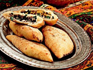 Çiğ Börek Salhiye