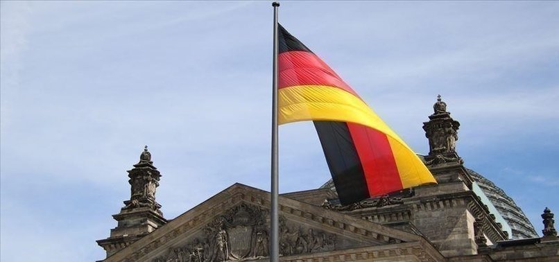 MAJORITY OF GERMANS DISSATISFIED WITH GOVERNMENT - SURVEY