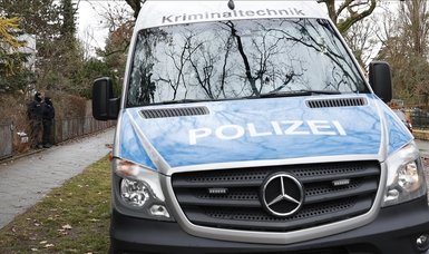 Hundreds of right-wing extremists wanted for arrest in Germany