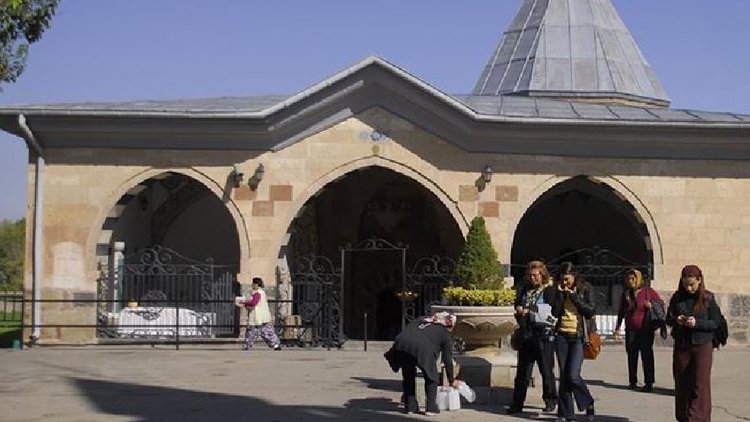 Kültür ve Turizm Bakanlığından, Hacı Bektaş Veli Türbe ve Müzesinde anma etkinliği