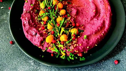Siyah Havuçlu Humus
