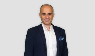 Oyun şirketi satan ilk adam