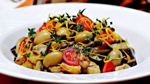 Zeytinli Patlıcan Salatası