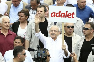 Kılıçdaroğlu, adaleti yollarda arıyor