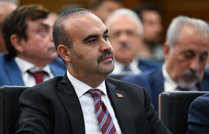 İşteahrefindexsanayiclasstkktLnktargetblankSanayiaBakanıKacırınATakımı