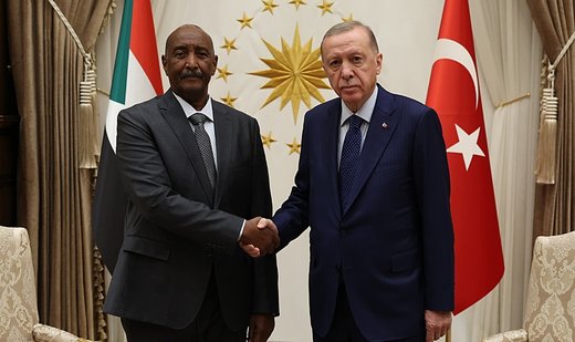 Erdoğan meets with chairman of Sovereignty Council of Sudan