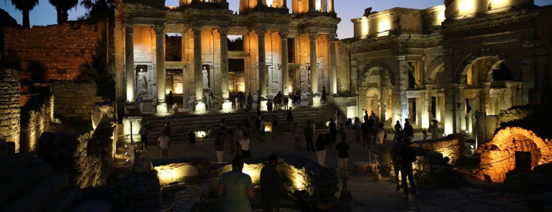 Gece Efes Antik Kenti Ziyareti: Müzecilikte Yeni Bir Dönem Başladı