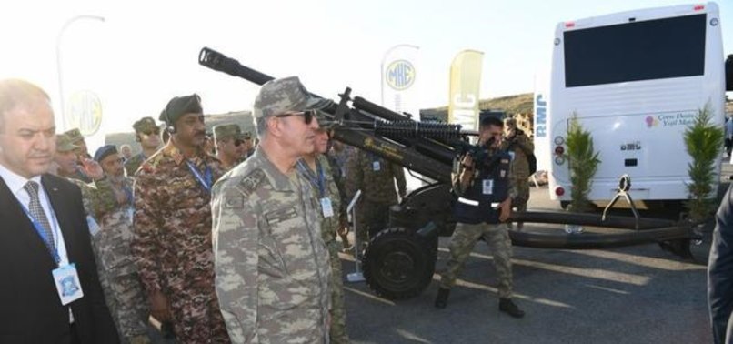 TURKISH ARMY CHIEF ATTENDS EFES-2018 MILITARY DRILL