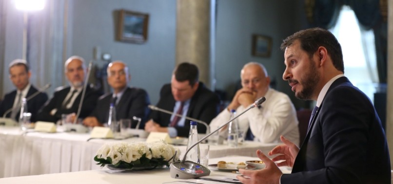 FINANCE MINISTER ALBAYRAK MEETS WITH TOP ECONOMISTS, ACADEMICS ON TURKISH ECONOMY, GLOBAL MARKETS