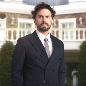 Taro Emir Tekin  – Kimdir