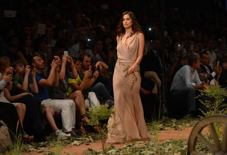 Irina Shayk, Antalya’da 18. Dosso Dossi Fashion Show’da - Galeri - Moda