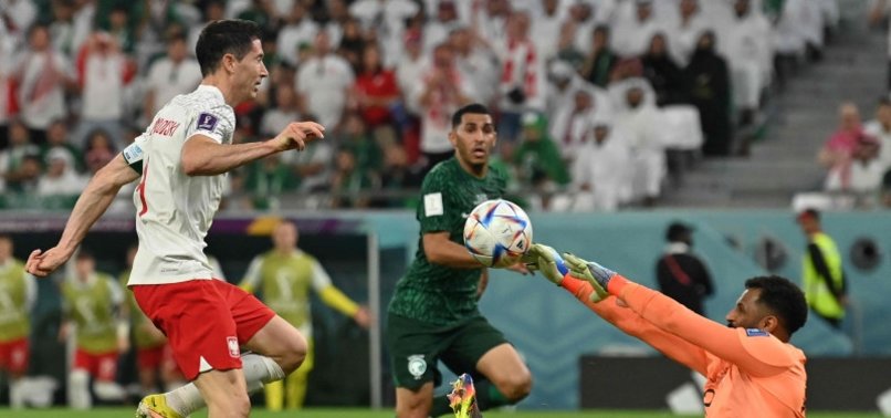 LEWANDOWSKI SCORES HIS 1ST WORLD CUP GOAL AS POLAND BEAT SAUDI ARABIA 2-0