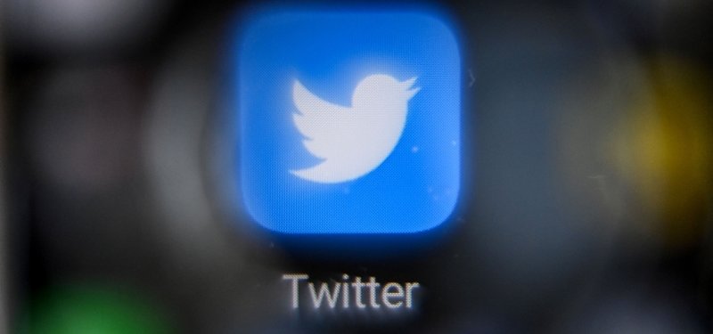 Russian court fines Twitter for not deleting banned content