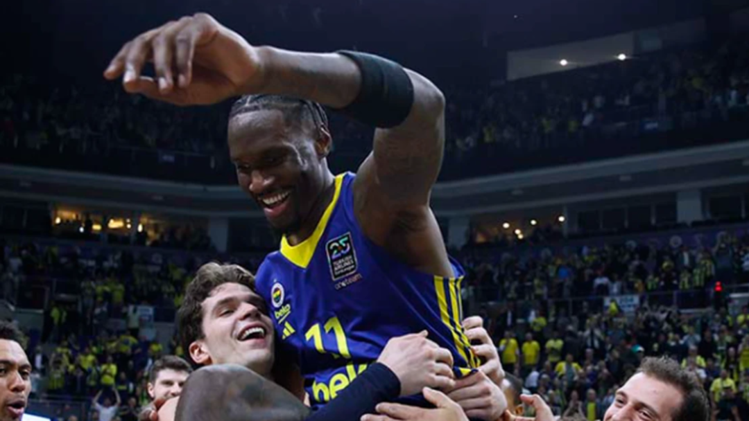 NIGEL HAYES-DAVIS’İN YENİ ADRESİ NBA