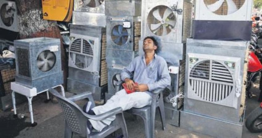 Hindistan’da 1.5 aydır süren aşırı sıcaklar 167 can aldı
