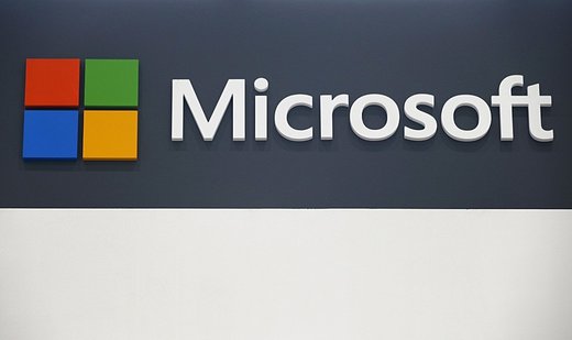 Microsoft unveils new tablet, laptop with artificial intelligence
