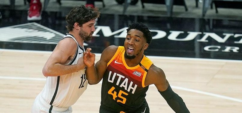 MITCHELL SCORES 27, JAZZ ROUT SHORT-HANDED NETS 118-88
