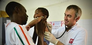 Açlıktan ölüyorum!