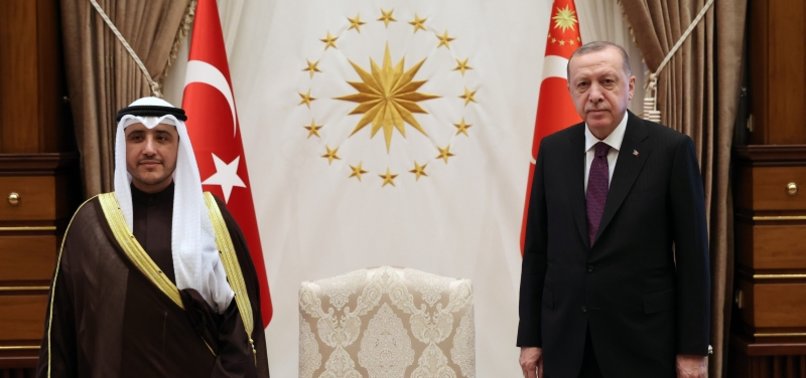 TURKISH PRESIDENT MEETS KUWAITI FOREIGN MINISTER