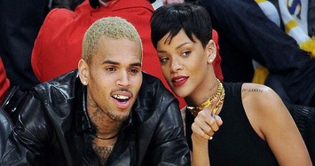 Rihanna urges fans to delete Snapchat after ad mocking her domestic abuse experience