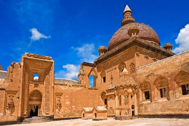 Doğu’nun mücevheri İshak Paşa Sarayı