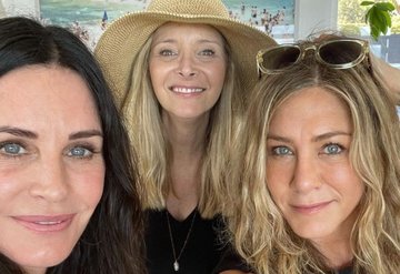 Jennifer Aniston, Courtney Cox ve Lisa Kudrow Friends Buluşması
