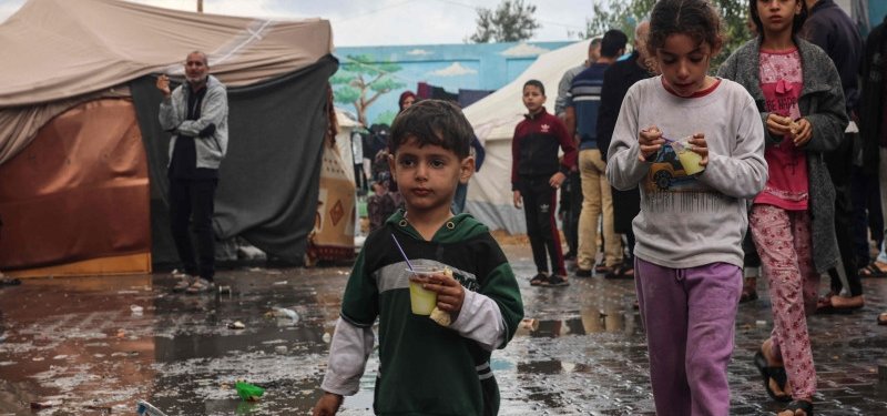 Only few trucks of aid can reach families in Gaza amid shortage of fuel: World Food Program official