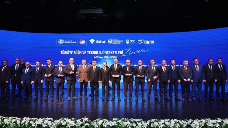 Kocaeli’de 4. Türkiye Bilim ve Teknoloji Merkezleri Zirvesi başladı